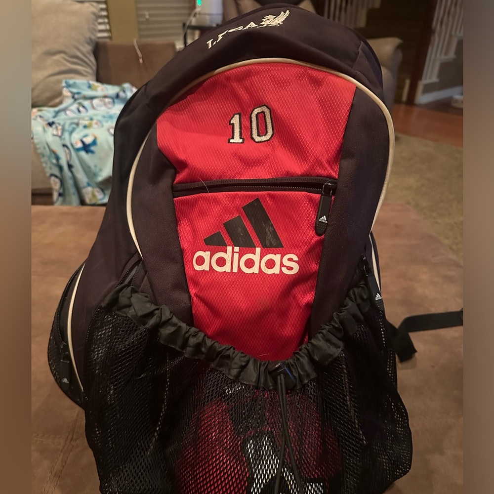 Vintage Adidas Load Spring Soccer/ Football /basketball Backpack. Red and black - Picture 8 of 8